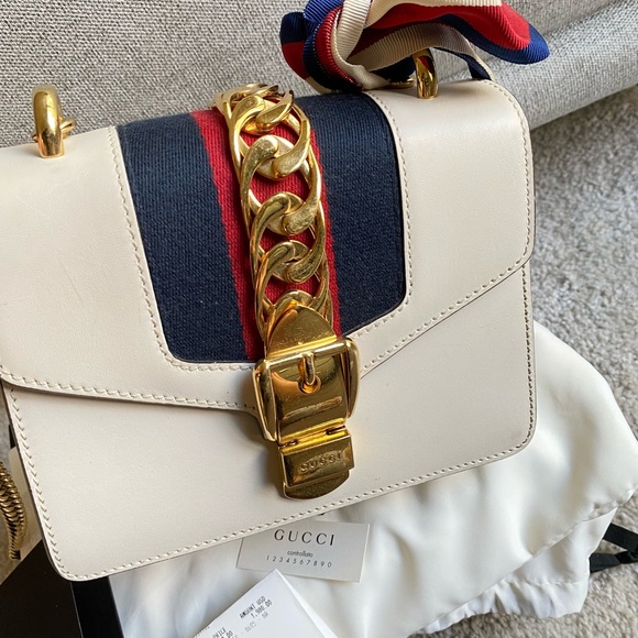SOLD Gucci Sylvie mini calfskin bag - Picture 5 of 9